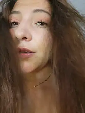 Snapshot of VickyHoult chatting on 12/02/25, 09:43 VickyHoult online show from 12/02/25, 09:43