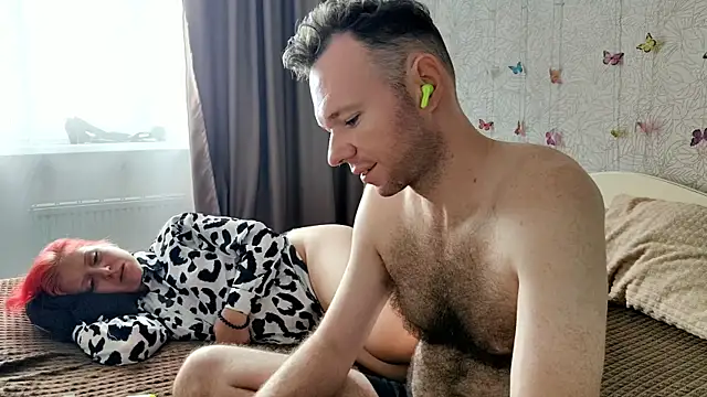 GenrikhBecca online show from 10/10/25, 06:56