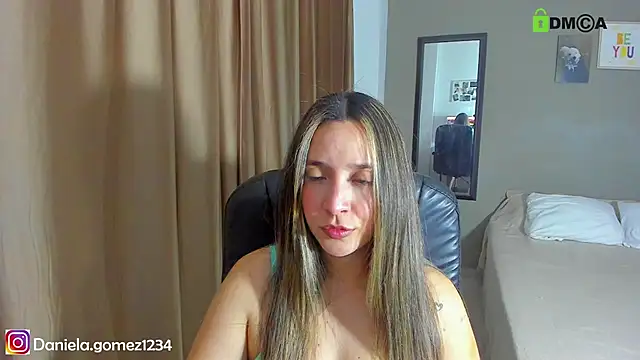 Danielacams online show from 01/10/25, 04:12