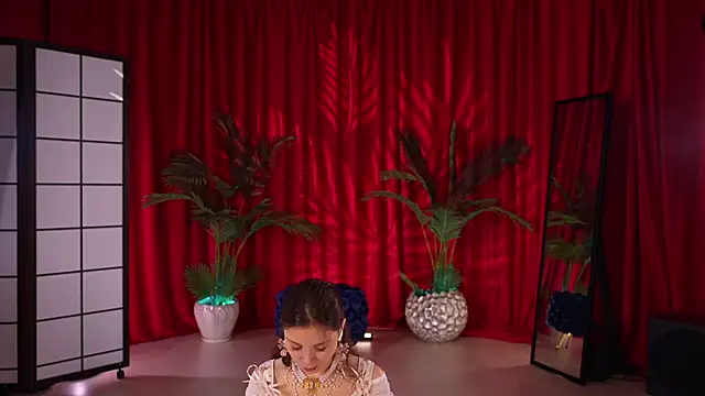 KittyCaitlin online show from 10/14/25, 11:27