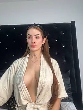 Snapshot of SofiaCarter chatting on 12/27/24, 08:39 SofiaCarter online show from 12/27/24, 08:39