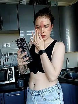 Snapshot of LazyTanukii chatting on 09/30/25, 05:45 LazyTanukii online show from 09/30/25, 05:45