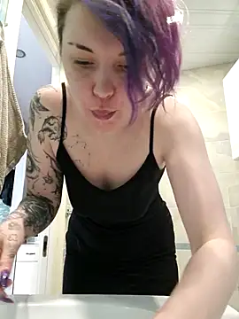 LazyTanukii online show from 05/23/26, 07:24
