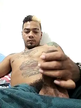 Snapshot of Elpichadura chatting on 10/19/25, 01:50 Elpichadura online show from 10/19/25, 01:50