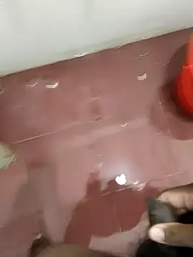 dinesh682 online show from 02/05/25, 12:53