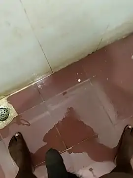 dinesh682 online show from 10/09/25, 01:14