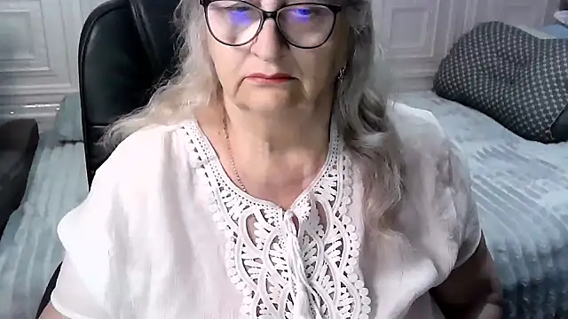 LolkaAlyss online show from 04/24/26, 11:40