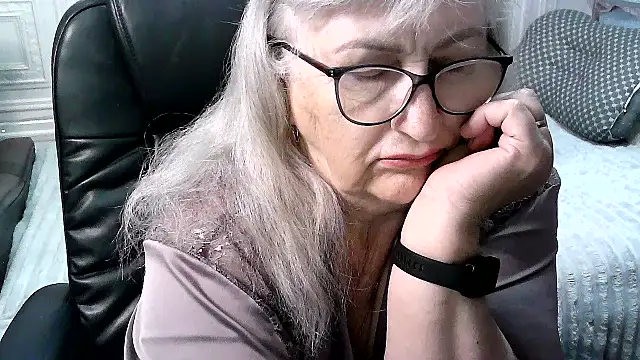 LolkaAlyss online show from 05/25/26, 04:18