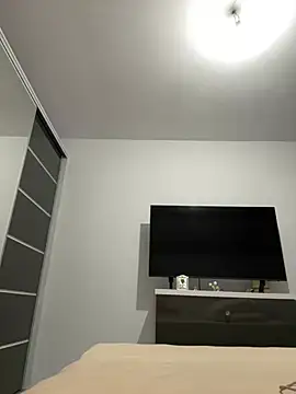 Snapshot of NicolePlay chatting on 03/18/26, 06:33 NicolePlay online show from 03/18/26, 06:33