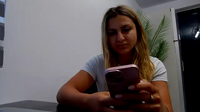 NicolePlay online show from 07/06/26, 03:03