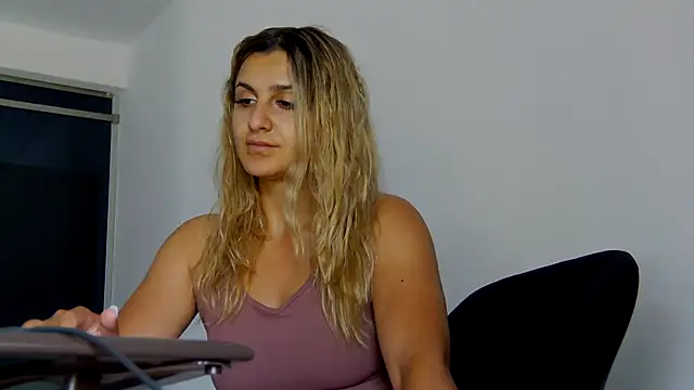 NicolePlay online show from 07/19/26, 10:41