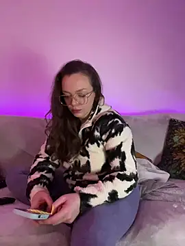 FemDom RubyKnightXXO online show from 12/12/24, 07:48