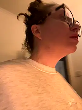 Snapshot of FemDom_RubyKnightXXO chatting on 11/28/25, 05:37 FemDom RubyKnightXXO online show from 11/28/25, 05:37