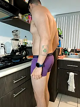 towers j online show from 09/26/25, 04:33