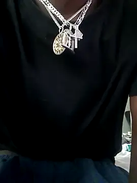 Snapshot of RinsingWood84 chatting on 12/27/24, 03:48 RinsingWood84 online show from 12/27/24, 03:48