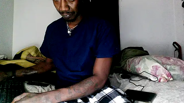 Snapshot of RinsingWood84 chatting on 01/22/25, 06:42 RinsingWood84 online show from 01/22/25, 06:42