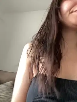 Snapshot of Katze22 chatting on 11/12/25, 08:15 Katze22 online show from 11/12/25, 08:15