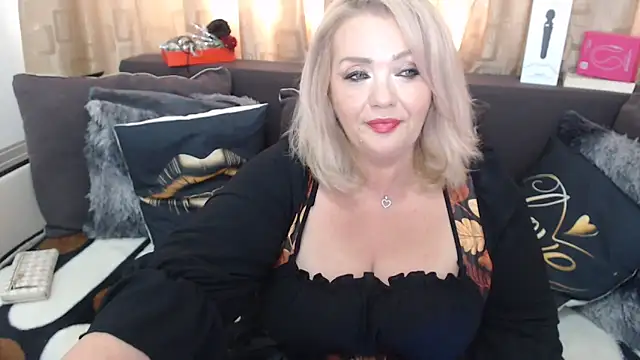 MsMelyssaxx online show from 06/05/26, 04:08