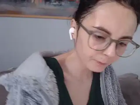 cleophee online show from 01/17/25, 12:52