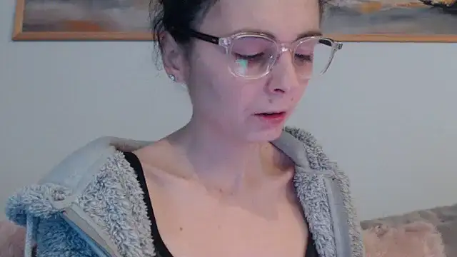 Snapshot of cleophee chatting on 04/05/26, 06:10 cleophee online show from 04/05/26, 06:10