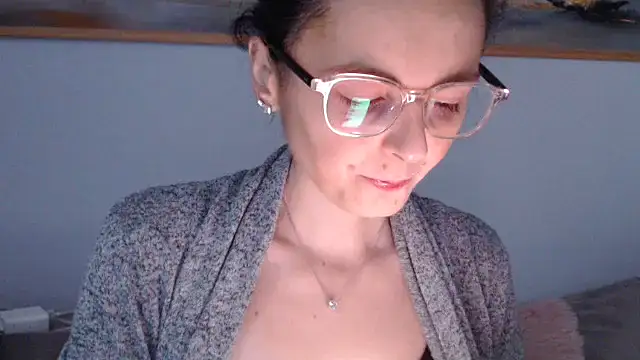 Snapshot of cleophee chatting on 04/13/26, 05:46 cleophee online show from 04/13/26, 05:46