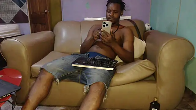 Snapshot of Tirichexxx chatting on 12/24/24, 03:26 Tirichexxx online show from 12/24/24, 03:26