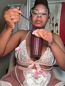 Snapshot of kataryna69 chatting on 09/26/25, 05:33 kataryna69 online show from 09/26/25, 05:33