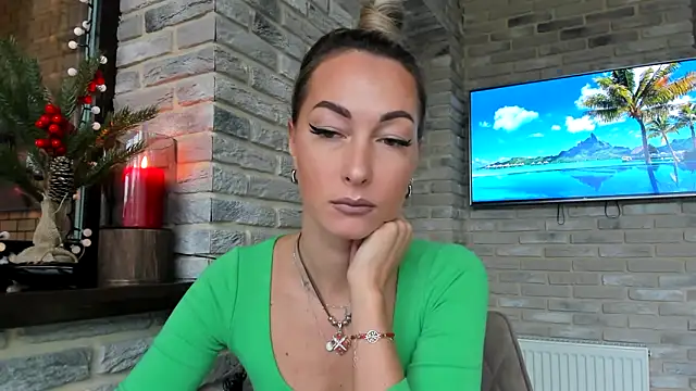 StarryHanna online show from 12/04/24, 08:56