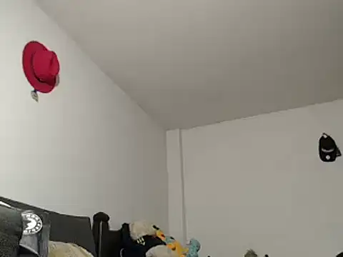 Snapshot of MARIANAWEED chatting on 09/15/25, 10:32 MARIANAWEED online show from 09/15/25, 10:32