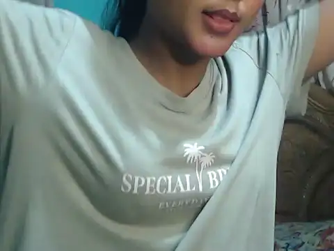 NancyRuvi online show from 09/17/25, 04:08