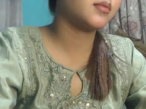 Snapshot of NancyRuvi chatting on 10/31/25, 04:30 NancyRuvi online show from 10/31/25, 04:30