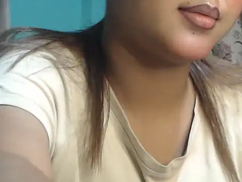 Snapshot of NancyRuvi chatting on 11/05/25, 02:50 NancyRuvi online show from 11/05/25, 02:50