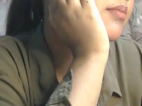 Snapshot of NancyRuvi chatting on 11/22/25, 05:01 NancyRuvi online show from 11/22/25, 05:01