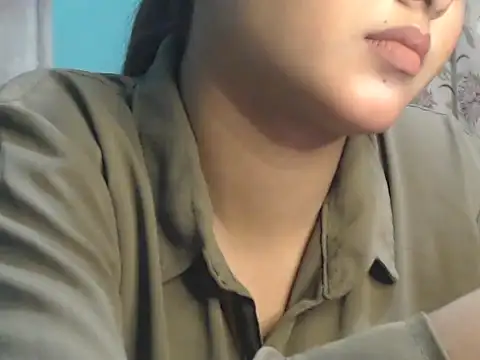 Snapshot of NancyRuvi chatting on 11/27/25, 03:03 NancyRuvi online show from 11/27/25, 03:03