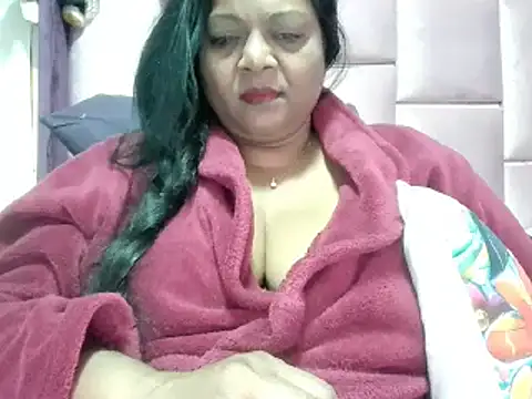 IndianDelia online show from 10/22/25, 03:07