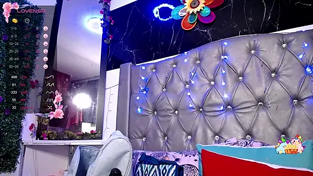 LAILAGUMMY online show from 12/03/24, 10:39