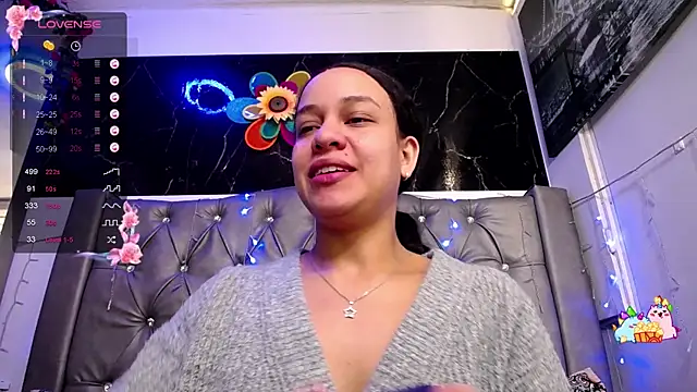LAILAGUMMY online show from 12/03/24, 01:43