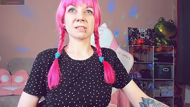 AmyRose6969 online show from 10/18/25, 08:31