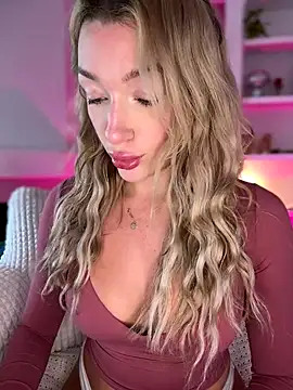 SerenaCloud online show from 10/01/25, 04:24