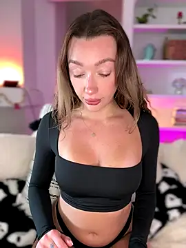 SerenaCloud online show from 10/07/25, 03:42