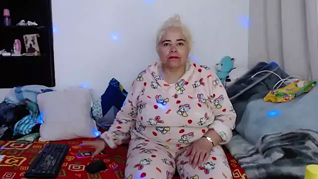 Snapshot of estrellita_fugaz16x chatting on 12/27/24, 03:09 estrellita fugaz16x online show from 12/27/24, 03:09