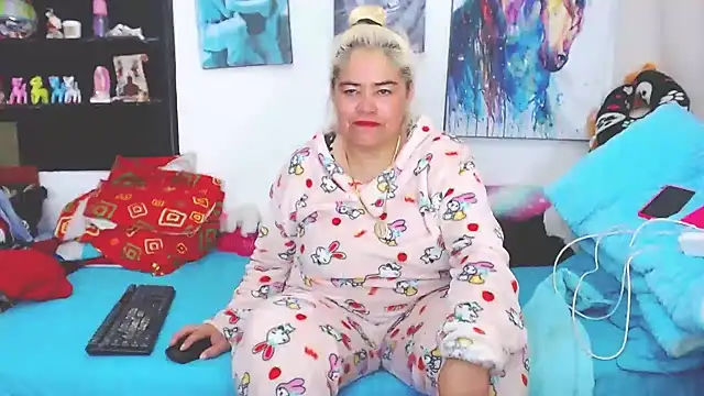 Snapshot of estrellita_fugaz16x chatting on 01/24/25, 11:59 estrellita fugaz16x online show from 01/24/25, 11:59
