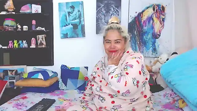 Snapshot of estrellita_fugaz16x chatting on 02/11/25, 12:58 estrellita fugaz16x online show from 02/11/25, 12:58