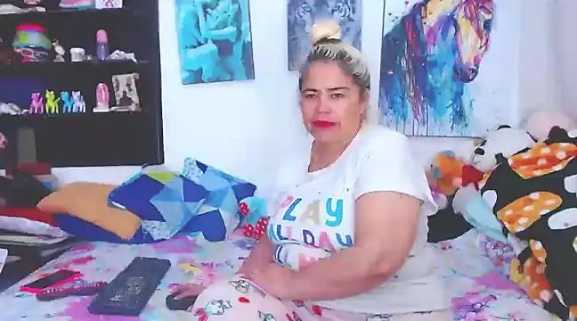 Snapshot of estrellita_fugaz16x chatting on 03/05/25, 02:14 estrellita fugaz16x online show from 03/05/25, 02:14