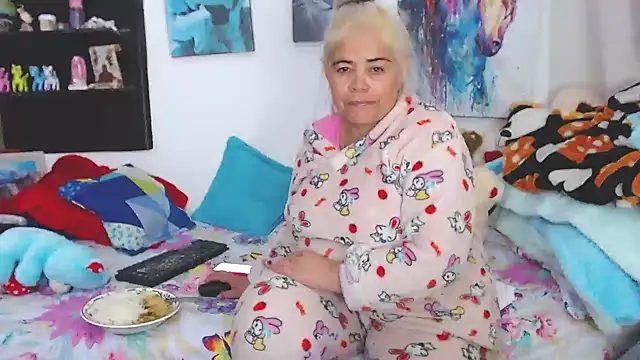 Snapshot of estrellita_fugaz16x chatting on 03/10/25, 01:45 estrellita fugaz16x online show from 03/10/25, 01:45