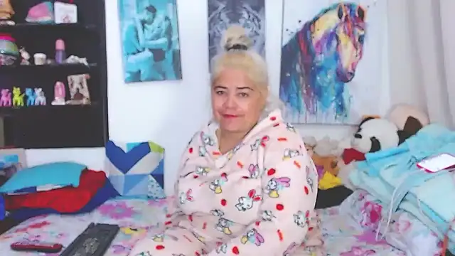 Snapshot of estrellita_fugaz16x chatting on 03/14/25, 03:15 estrellita fugaz16x online show from 03/14/25, 03:15