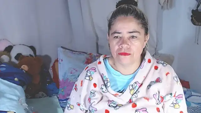 Snapshot of estrellita_fugaz16x chatting on 09/09/25, 04:01 estrellita fugaz16x online show from 09/09/25, 04:01