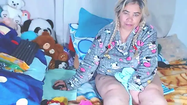 Snapshot of estrellita_fugaz16x chatting on 09/22/25, 10:50 estrellita fugaz16x online show from 09/22/25, 10:50