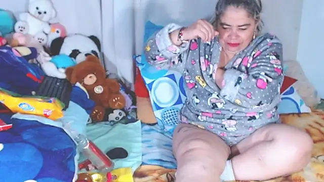 Snapshot of estrellita_fugaz16x chatting on 09/30/25, 04:28 estrellita fugaz16x online show from 09/30/25, 04:28