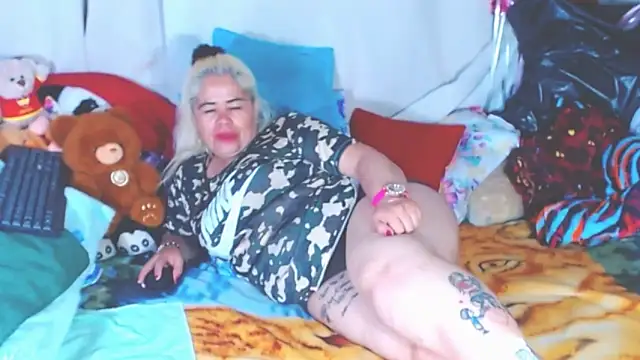 estrellita fugaz16x online show from 12/04/25, 04:33